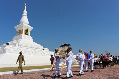 ເຄື່ອນຍ້າຍອັດຖິວິລະຊົນ ເຂົ້າສຸສານແຫ່ງຊາດ