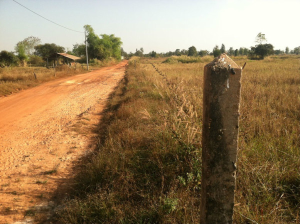 ກົມຄຸ້ມຄອງ-ພັດທະນາທີ່ດິນກະສິກຳ ບໍ່ມີສິດ ແລະ ຫ້າມທີ່ຈະແບ່ງປັນທີ່ດິນ