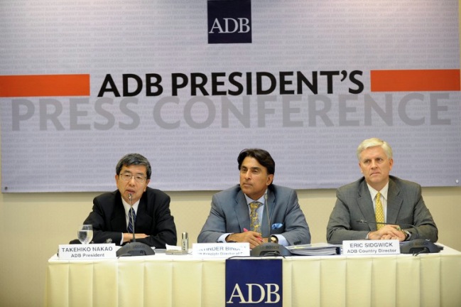 ADB ລະ​ບຸ​ກຳ​ປູ​ເຈຍ​ມີ​ທ່າ​ອ່ຽງ ຫັນ​ຈາກ​ປະ​ເທດ​ລາຍ​ຮັບ​ຕ່ຳ ຂຶ້ນ​ເປັນ​ປະ​ເທດ​ລາຍ​ຮັບ​ປານ​ກາງ