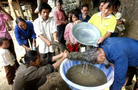 ຢູ່ໄດ້ຈັ່ງໃດ! ລູງໄວ 80ປີ ສະຜົມຄັ້ງທໍາອິດໃນຮອບ 26 ປີ