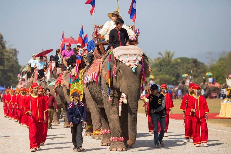 ເຊີນທ່ຽວບຸນຊ້າງ ທີ່ໄຊຍະບູລີ 19-21 ກຸມພາ 2016