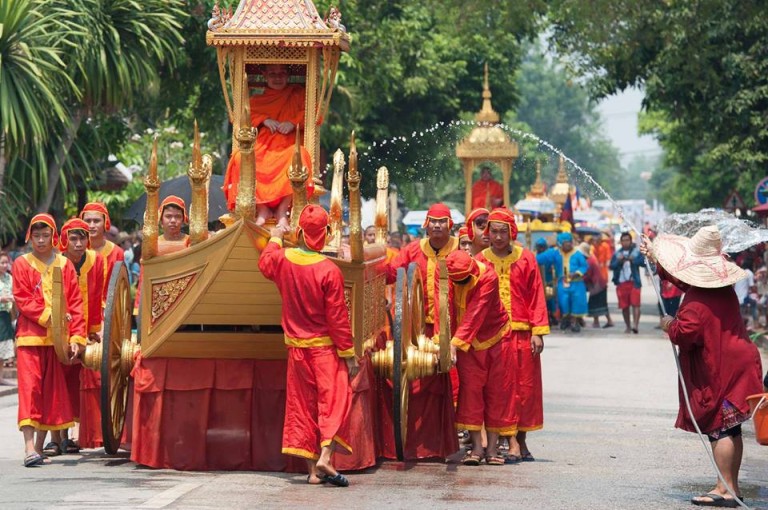 ຫລວງພະບາງຈະນໍາໃຊ້ 500 ກວ່າຄົນແຫ່ງຂະບວນສະຫລອງບຸນປີໃໝ່ລາວ