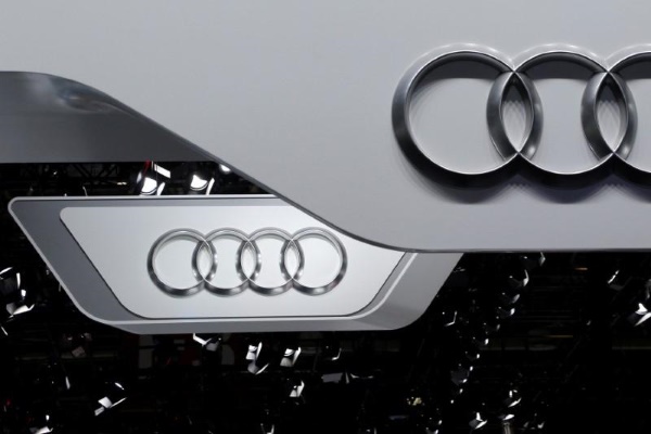 ຄ້າຍລົດຫລູ Audi ຕັ້ງເປົ້າຫລຸດຄ່າໃຊ້ຈ່າຍ 10 ຕື້ເອີໂຣ ເກັບເງິນໄວ້ສ້າງລົດໄຟຟ້າຂາຍ