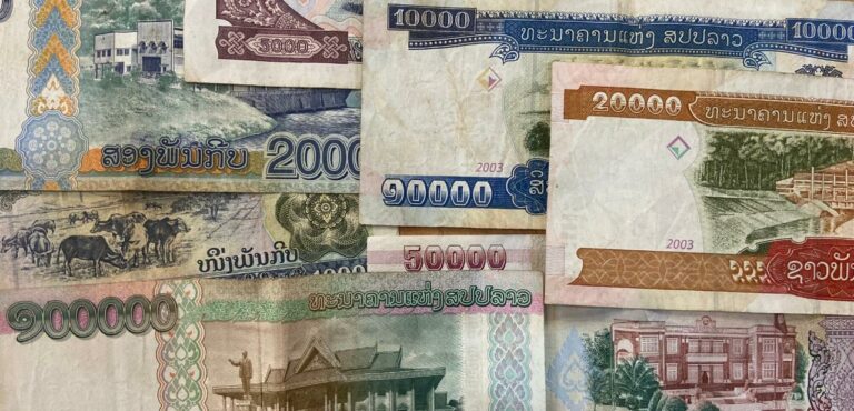 ຮອງນາຍົກເນັ້ນ ທຫລ ເອົາໃຈໃສ່ຄຸ້ມຄອງສະຖຽນລະພາບເງິນຕາແຫ່ງຊາດ ແລະ ບັນຫາເງິນເຟີ້