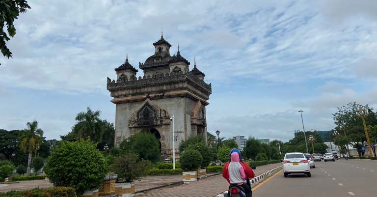 ນວ ແຈ້ງ ຜູ້ເດີນທາງມາຈາກສາມແຂວງພາກໃຕ້ ແລະ ບໍ່ແກ້ວຕ້ອງກັກໂຕ 14 ວັນ
