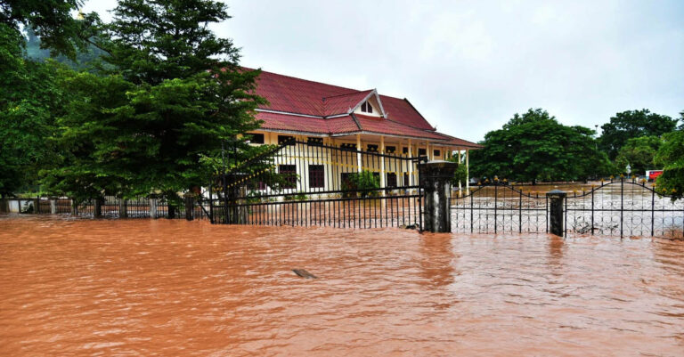 10 ບ້ານ 1.331 ຄອບຄົວ ຂອງເມືອງຄອບແຂວງໄຊຍະບູລີ ໄດ້ຮັບຜົນກະທົບຈາກນໍ້າຖ້ວມ.