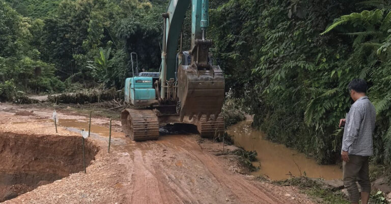 ສະພາບເສັ້ນທາງປາກທາ-ກ້ອນຕື່ນ ແຂວງບໍ່ແກ້ວ ຍັງບໍ່ທັນສັນຈອນໄດ້