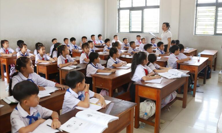 ລັດຖະບານ ໄດ້ສຸມໃສ່ຍົກລະດັບຄຸນນະພາບການຮຽນ-ການສອນ.