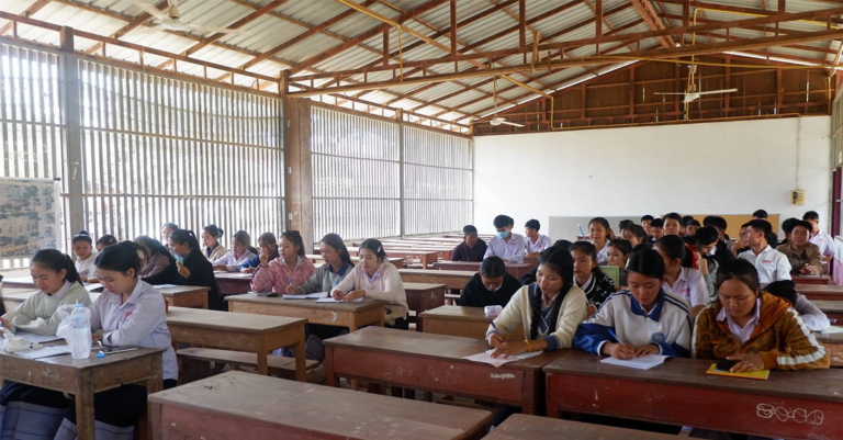 ອັດຕະປື ພົບຜູ້ປະລະການຮຽນ 5,000 ກວ່າຄົນ ພ້ອມເລັ່ງຊຸກຍູ້ສູ່ຕະຫຼາດແຮງງານ